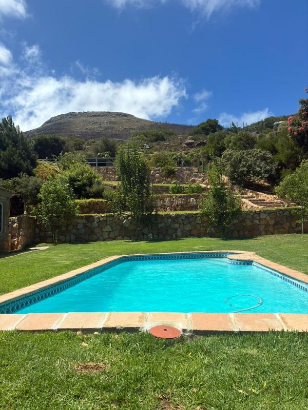 To Let 5 Bedroom Property for Rent in San Michel Western Cape